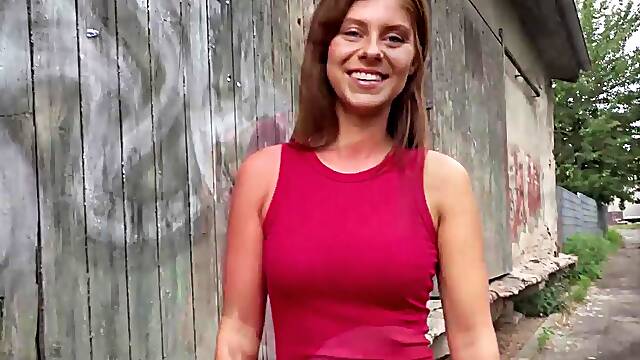 Tiffany Blue's outdoor encounter for cash