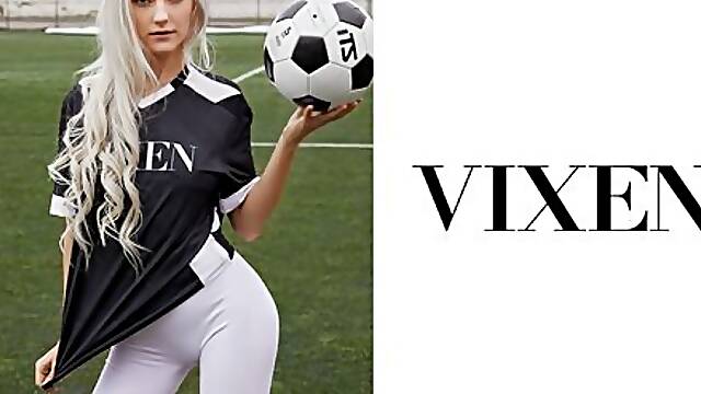 Astonishing blonde chick Eva Elfie gets fucked in the doggy style pose