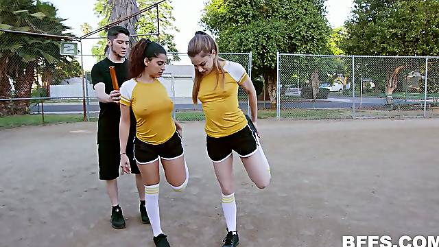 One dude fucks girlfriend Natalie Knight and her insatiable friends