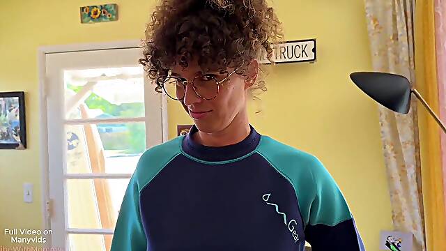 Surfer Stepmom Takes Stranger Home After The Beach