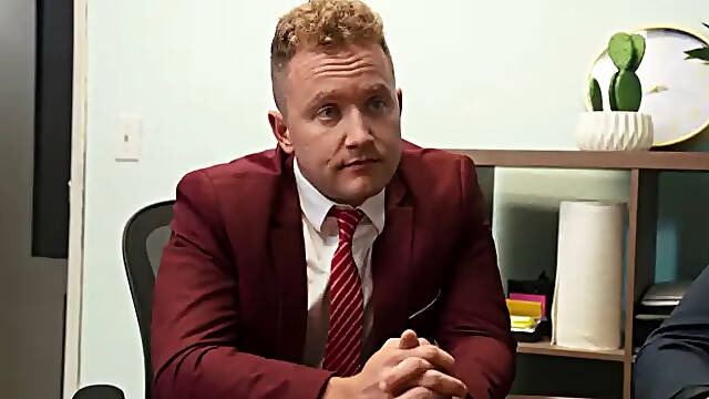 Brazzers: Jewelz: The Sneaky Office Threesome