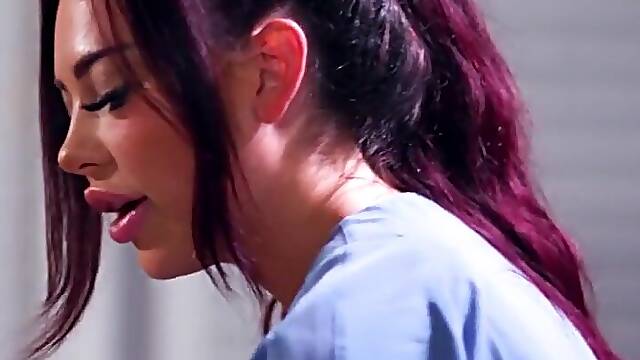 Sexy Customer Wishes Her Twat Played With