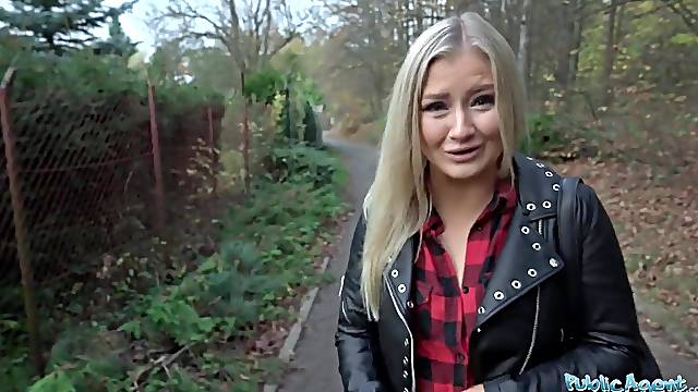 Public Agent This Babe is a hawt golden-haired who has large tits and love to screw outdoors