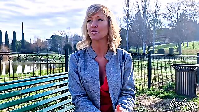 Emmy, 46, wishes intensive amateur sex