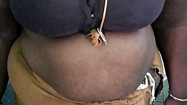 Boobs pressing at koyambedu lodge 