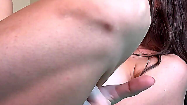 Seductive MILF Makes Her Neighbor Fuck Her Real Good